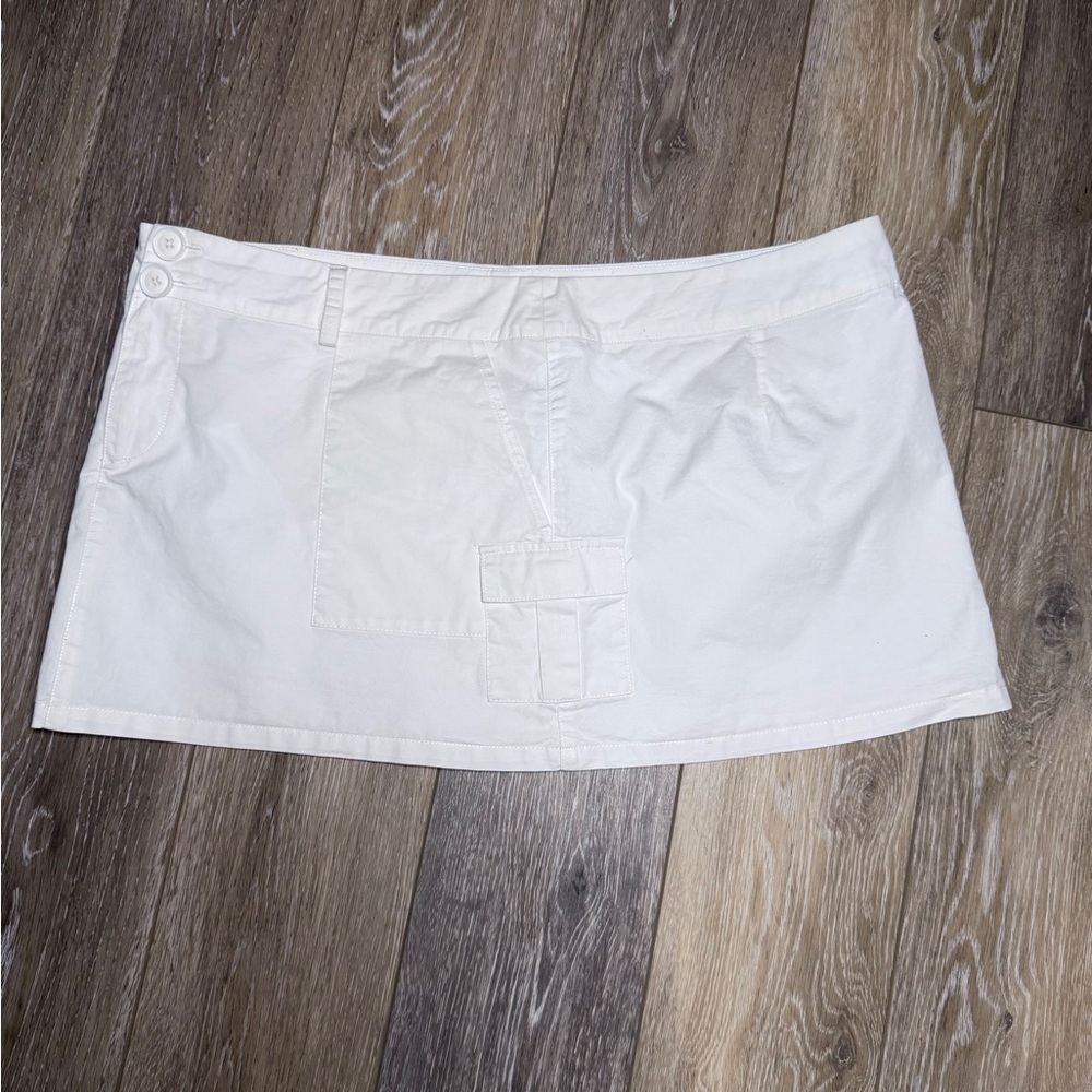 #10)  Princess Polly White Mini Skirt - Picture 4 of 10